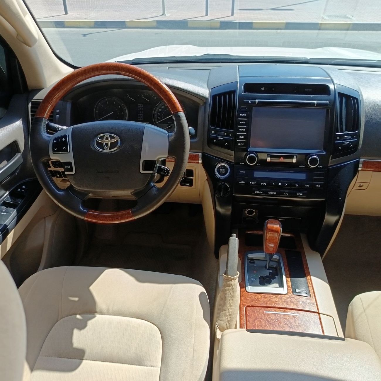 Toyota Land Cruiser GXR 4.7L