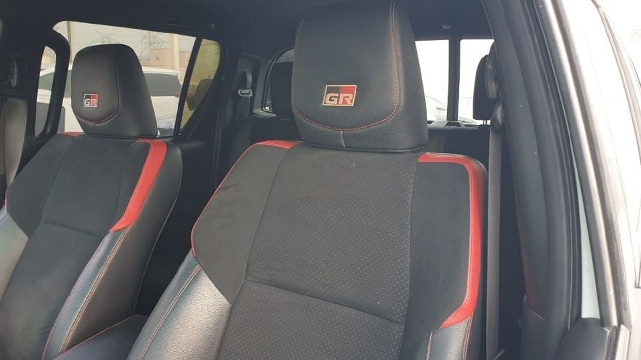 Toyota Hilux GR Sport 4.0L