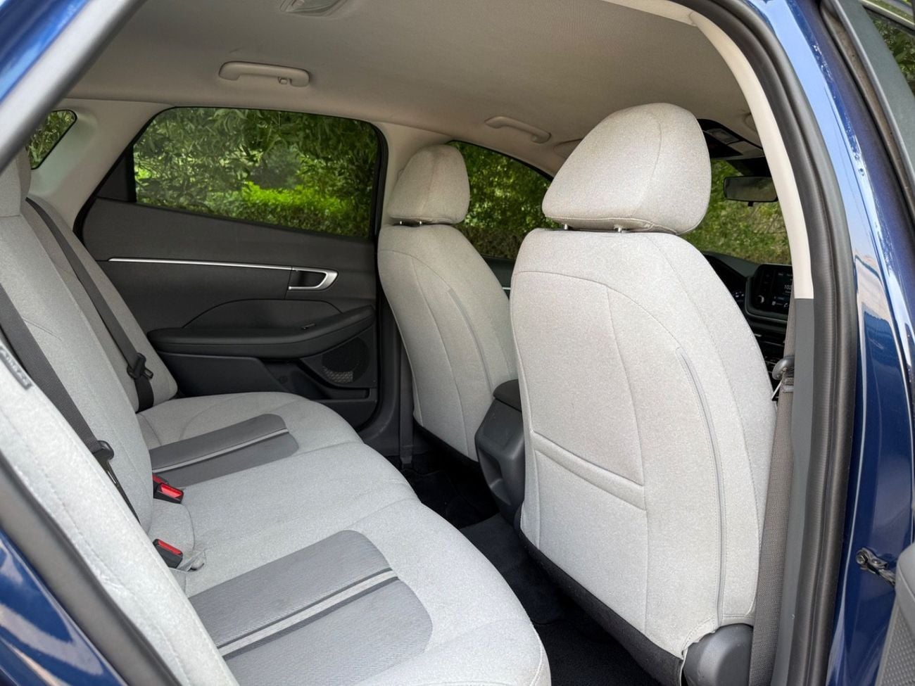 Hyundai Sonata Mid option 2.5L