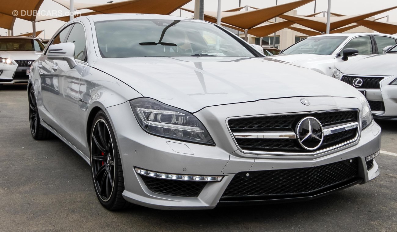 مرسيدس بنز CLS 500 With CLS63 Body Kit