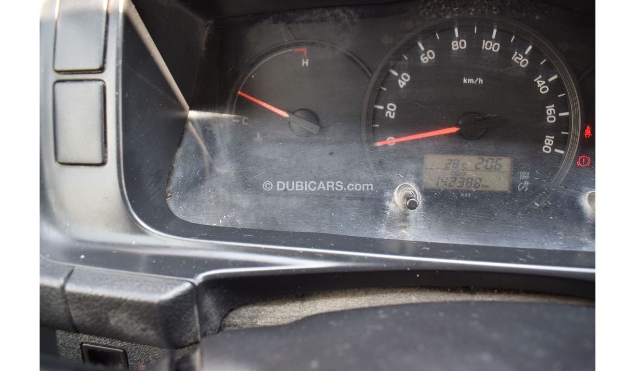 Toyota Hiace GL - High Roof LWB Toyota Hiace Highroof Van, Model:2017. Excellent condition