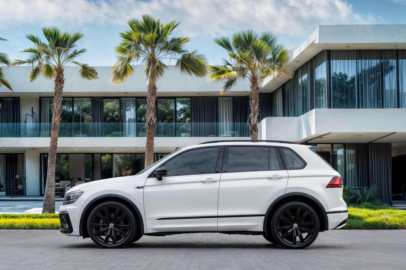 Volkswagen Tiguan Tiguan R-Line | 1,567 P.M | 0% Downpayment | FULL AGENCY HISTORY!