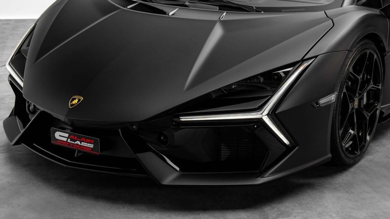 لامبورغيني ريفويلتو - 2025 - GCC Specs - Under 5-Year Warranty and Service Contract