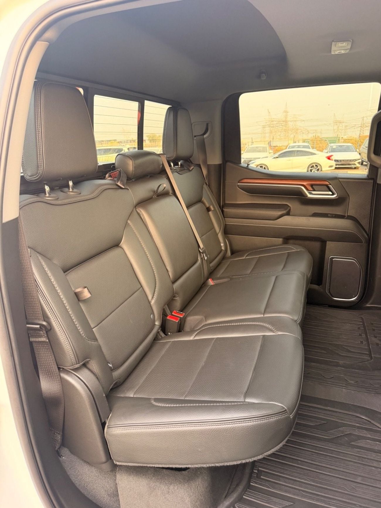 جي أم سي سييرا Full option sunroof, 360 cameras, leather electric seats 2022