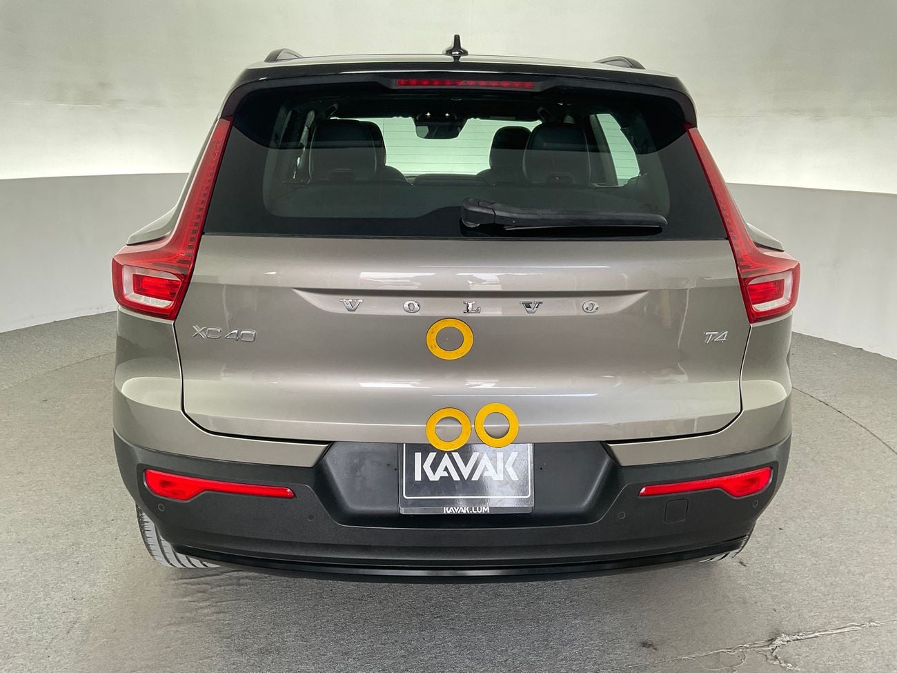 Volvo XC40 2.0 T4 190 FWD R-DESIGN AUTO | Guaranteed Warranty | 0 Down Payment