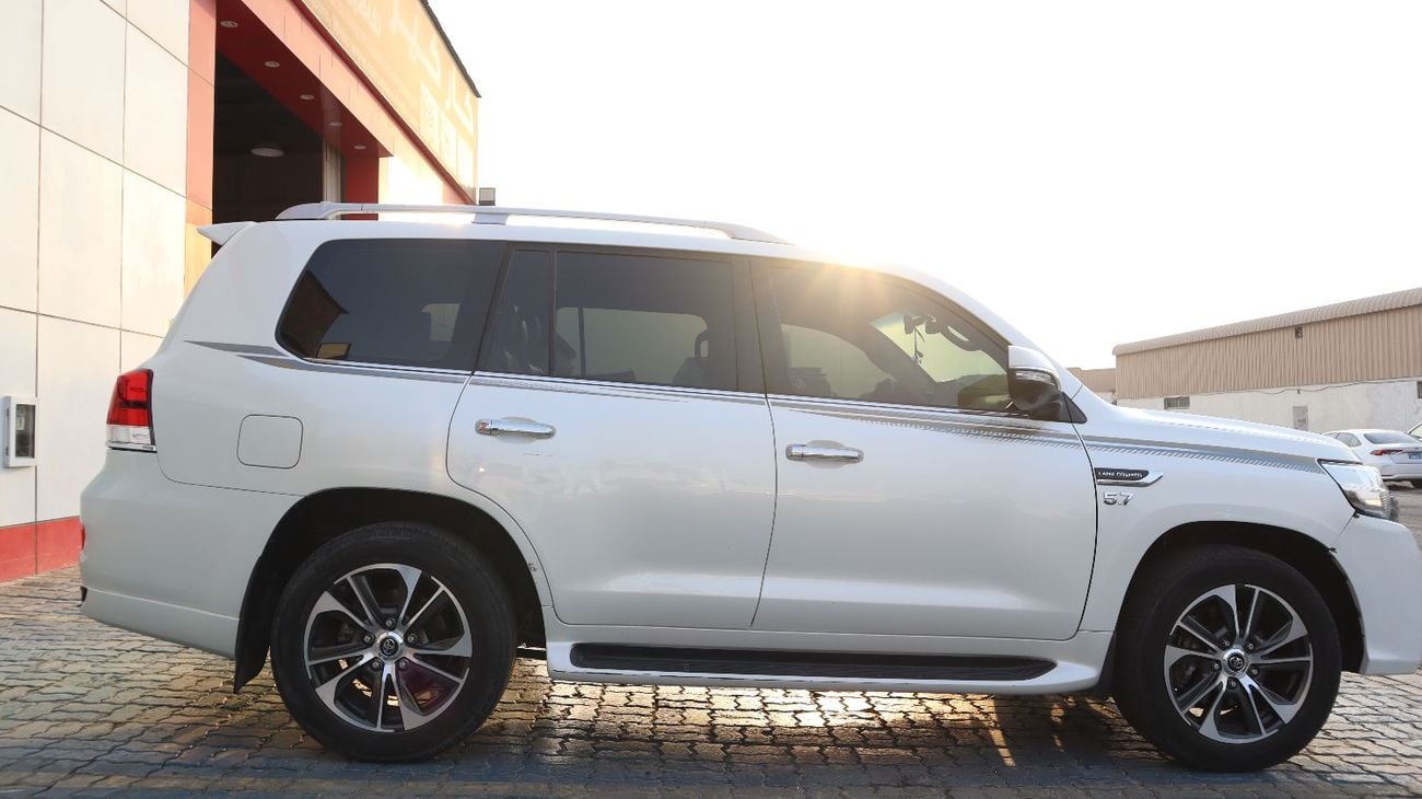 Toyota Land Cruiser VXR