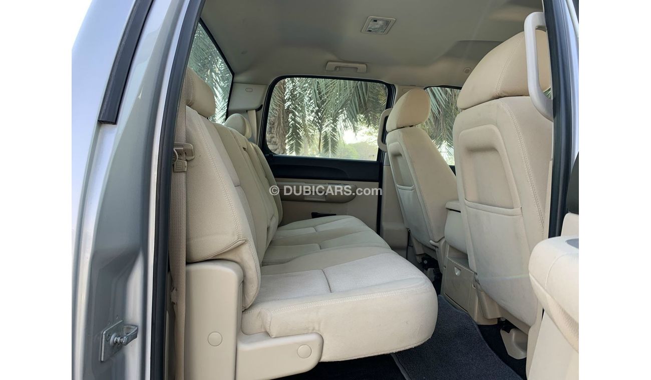 Chevrolet Silverado - 2010 - EXCELLENT CONDITION