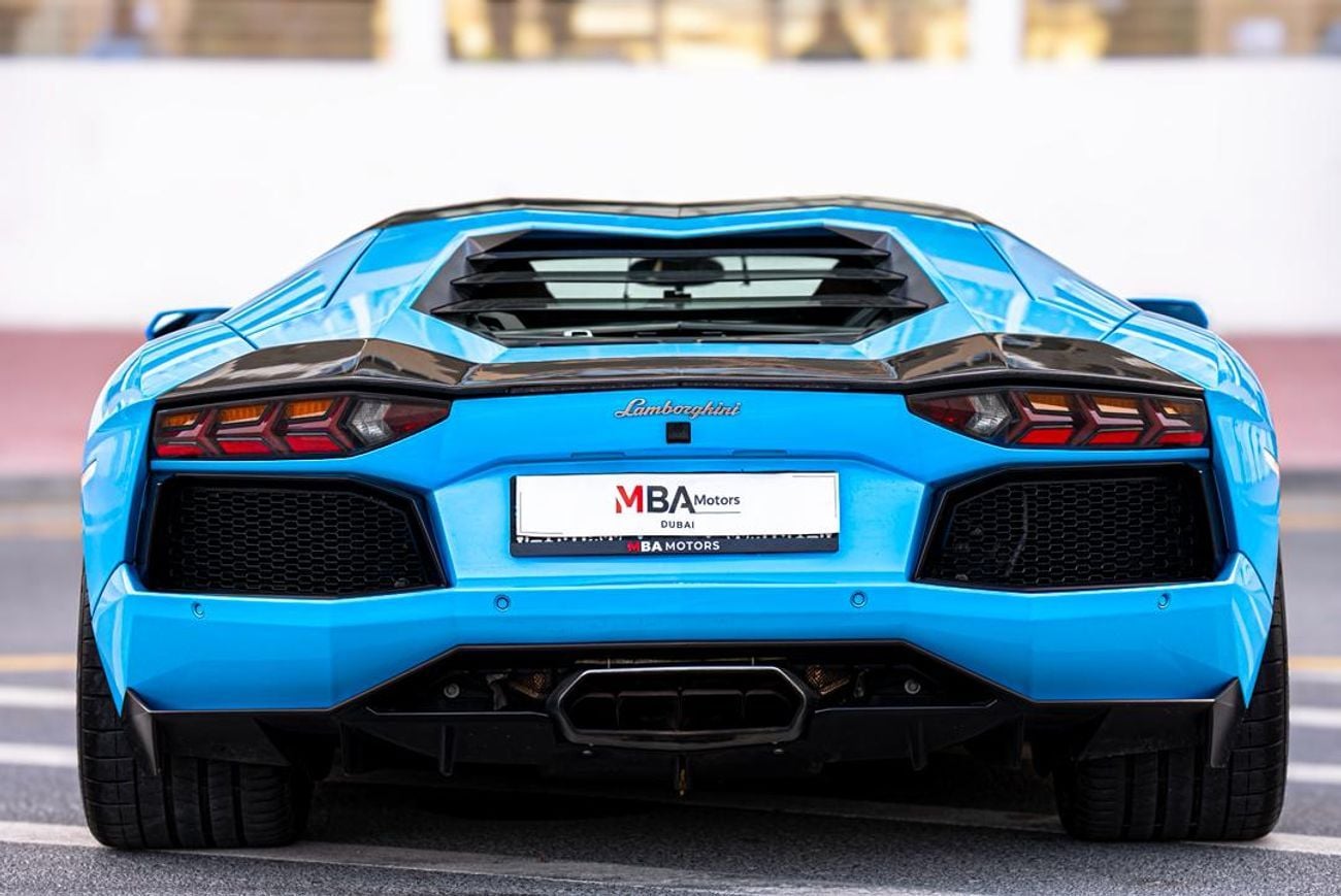 Lamborghini Aventador 6.5L V12 GCC Full service history