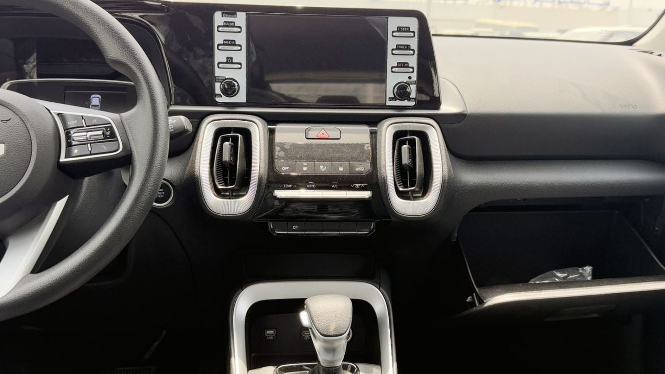 كيا سونیٹ Kia Sonet Kia Sonet 1.5L Petrol FWD 2025YM