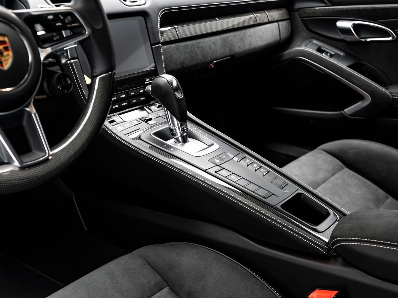 بورش كايمان 718 GTS 4.0L A/T