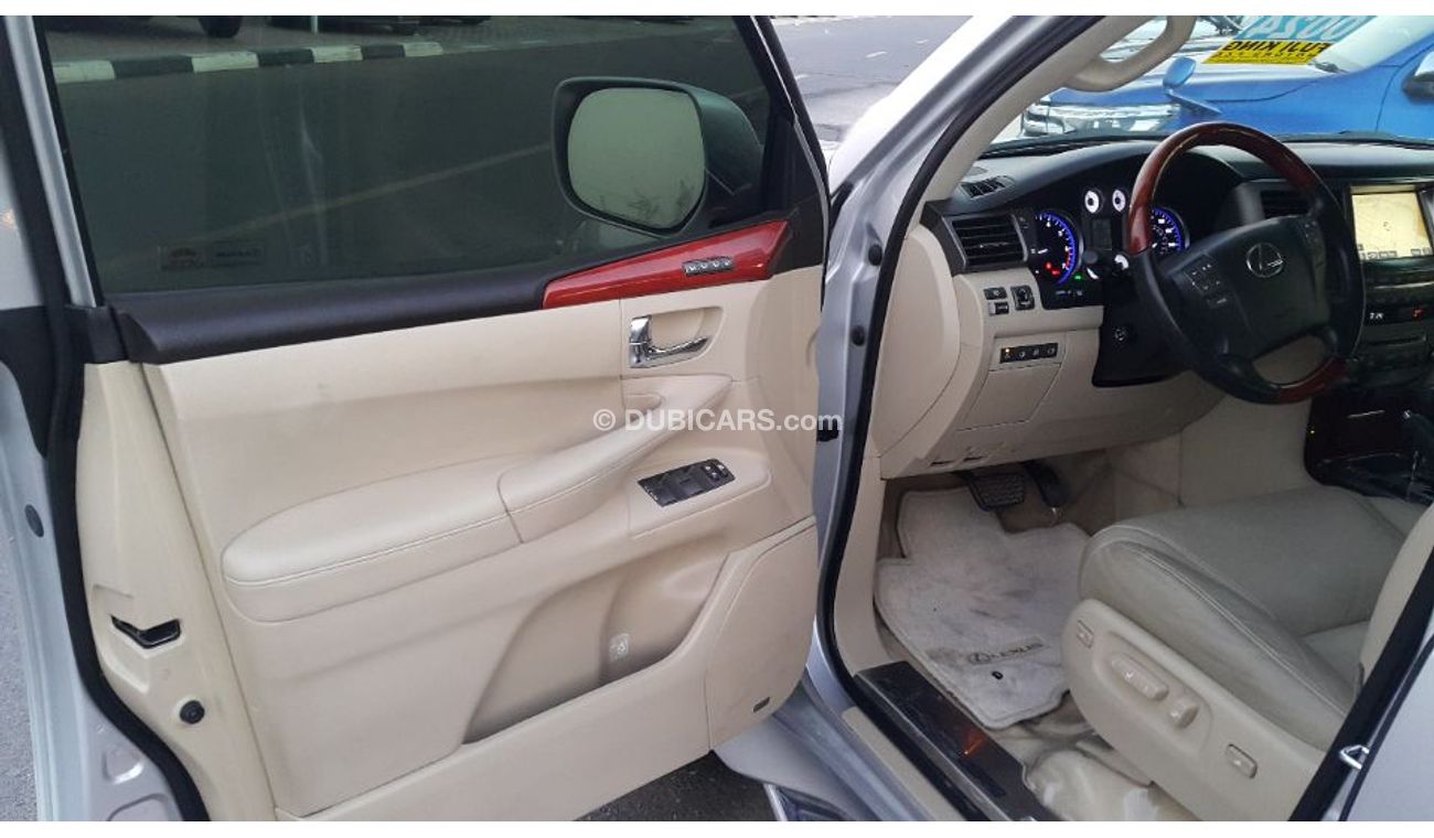 Lexus LX 570 Full option modified 2020 with new tyres & Rim