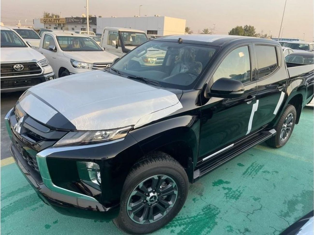 Mitsubishi L200 sportero  deseil  4x4  full   option automatic