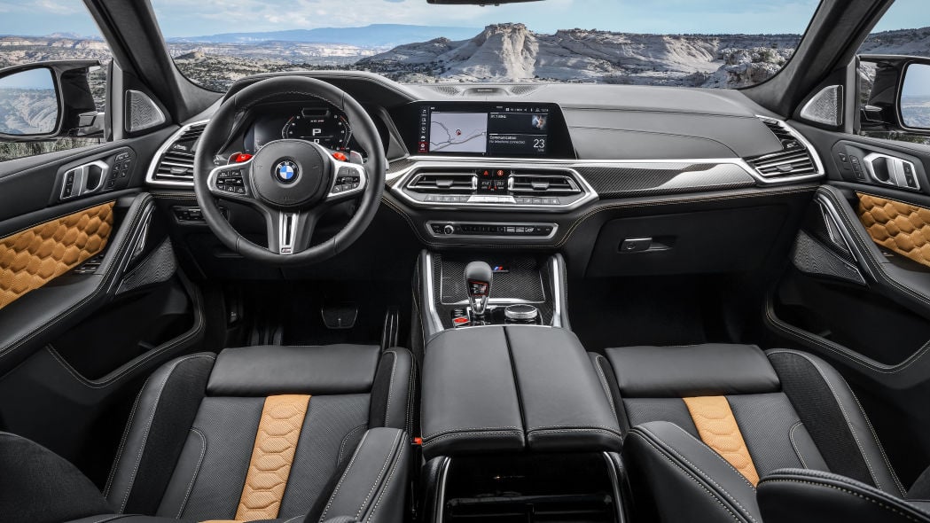 BMW X6M interior - Cockpit