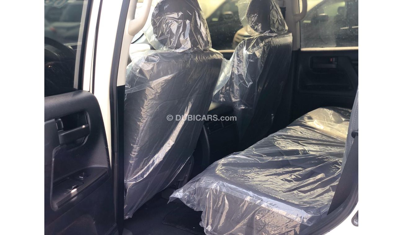 Toyota Land Cruiser DVD-REAR, CAMERA, ALLOY RIMS, LEATHER SEATS, ROOF RAILS, FOG LIGHTS, PUSH START, CODE-31074