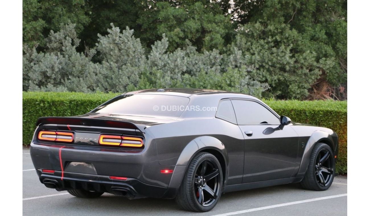 Dodge Challenger DODGE CHALLENGER SRT HELLCAT 2018 import Canada Clean title full service history perfect condition