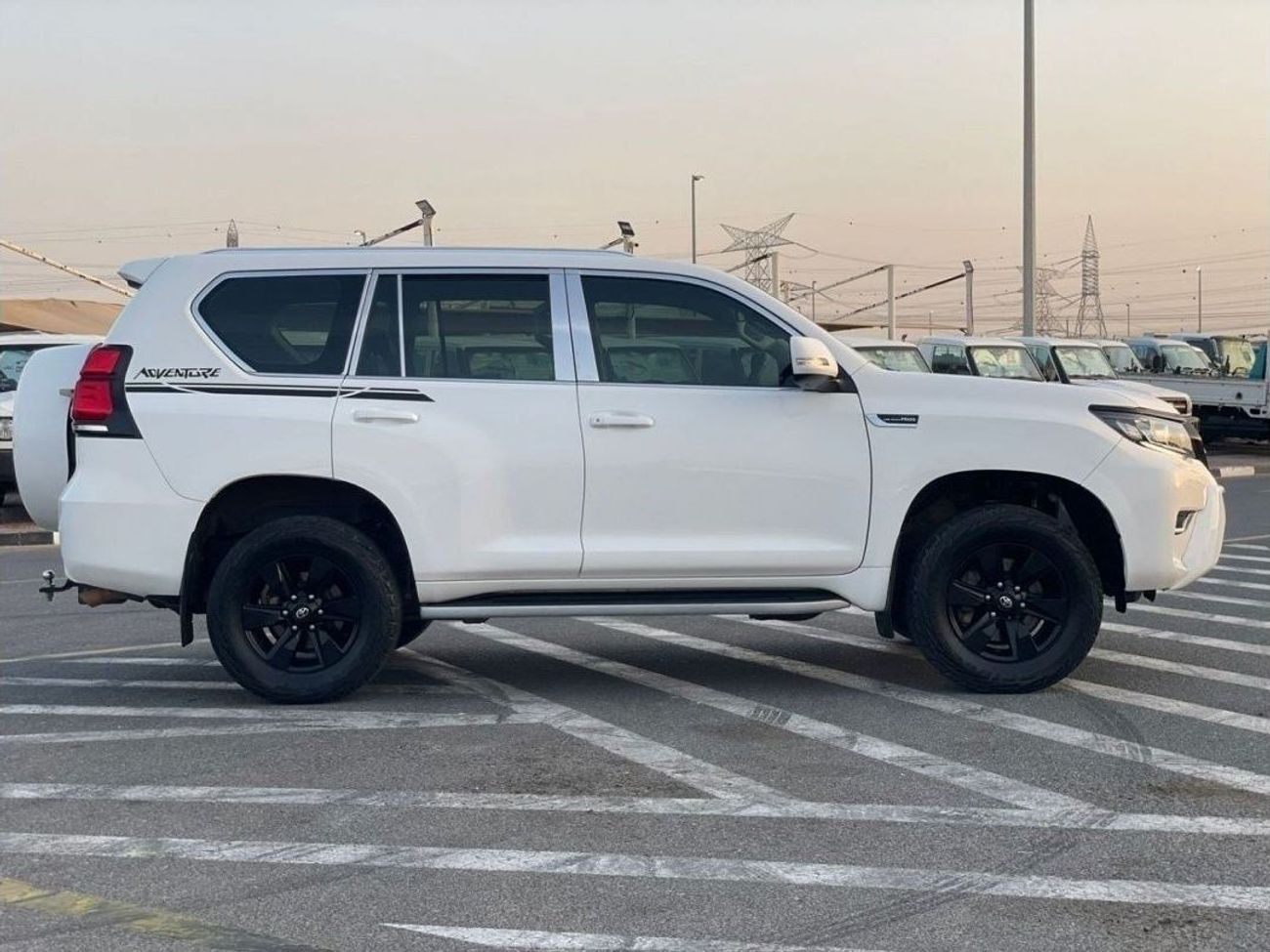 تويوتا برادو 2021 Toyota Prado   2.8L V4 Deisel - Right Hand Drive -  UAE PASS
