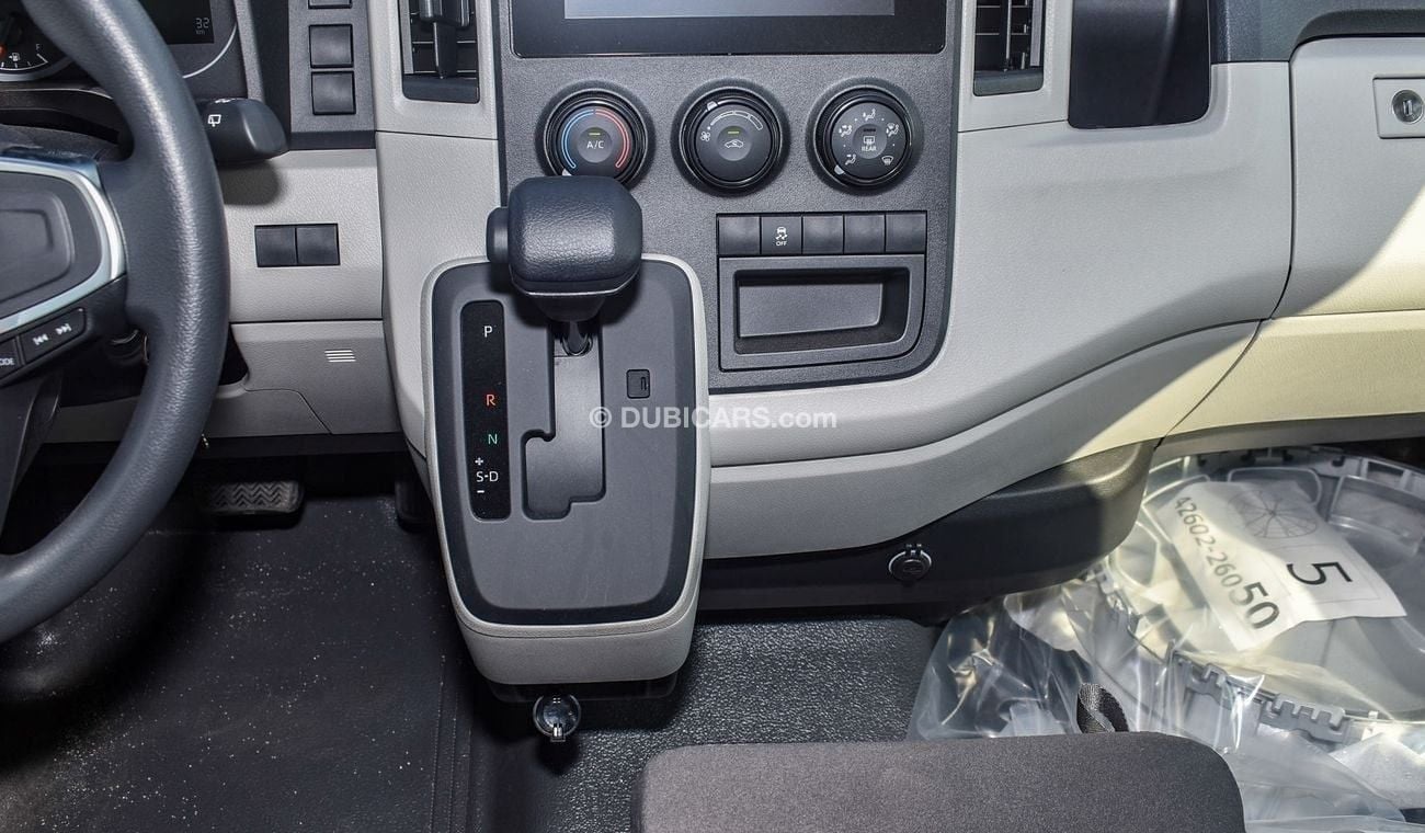 تويوتا هاياس Cargo Van