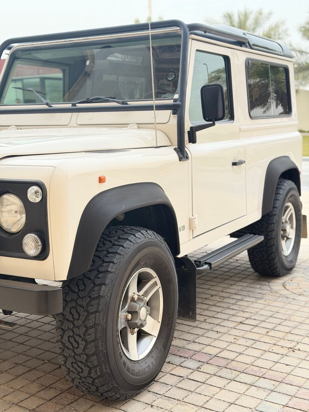 Land Rover Defender