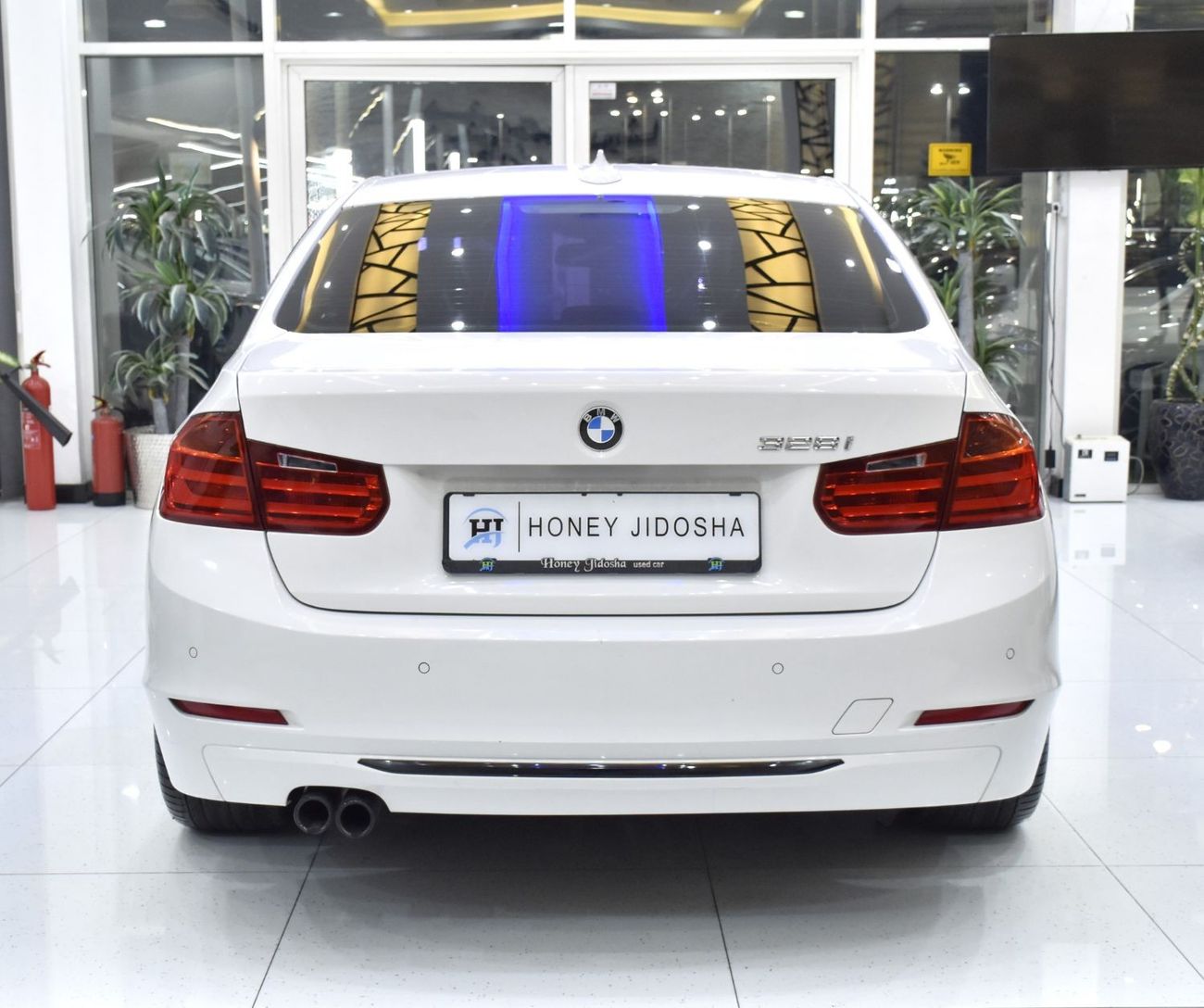 بي أم دبليو 328i EXCELLENT DEAL for our BMW 328i Sport ( 2014 Model ) in White Color GCC Specs