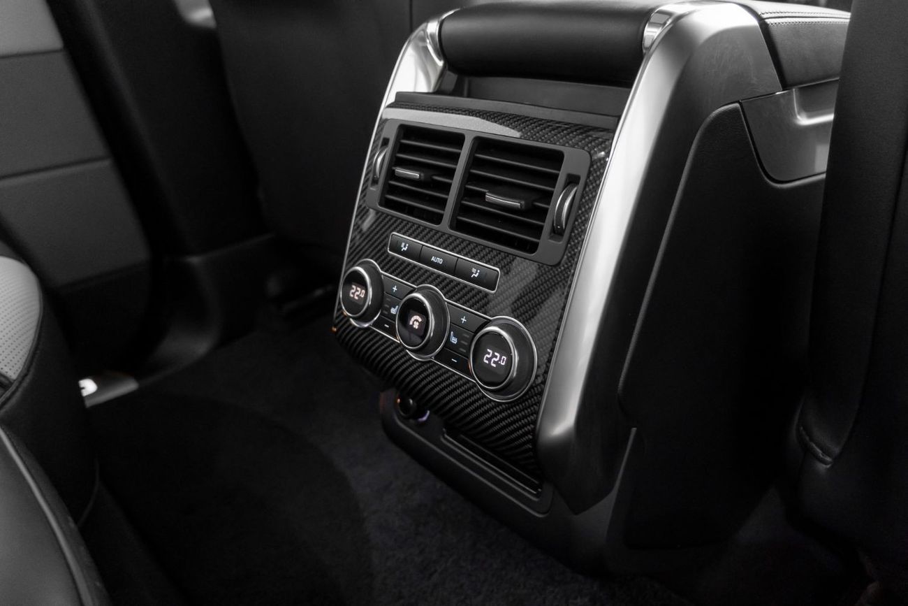 Land Rover Range Rover Sport 2015 Range Rover Sport SVR / Full-Service History