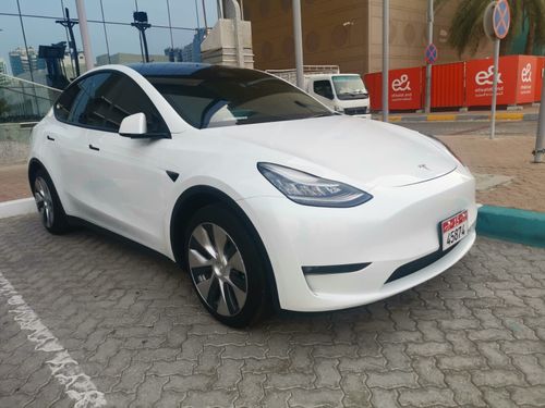 Tesla Model Y Long Range (AWD)