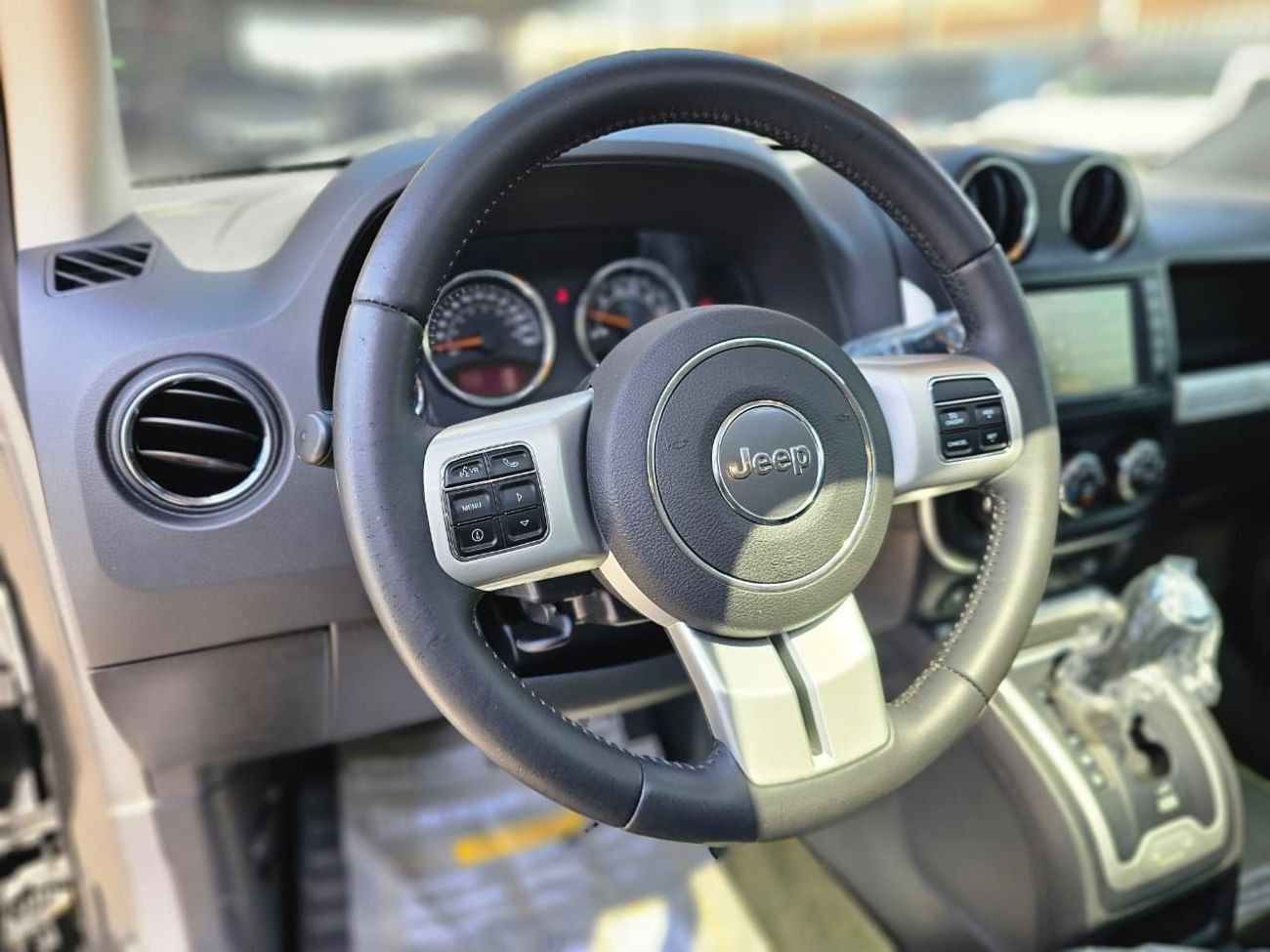 جيب كومباس Limited 2.4L (172 HP)