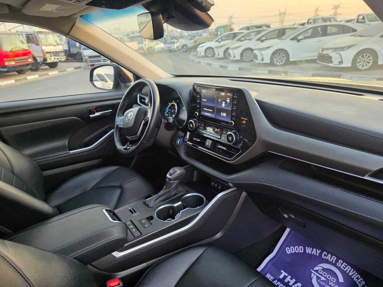 تويوتا هايلاندر 2.5L Hybrid XLE (AWD)