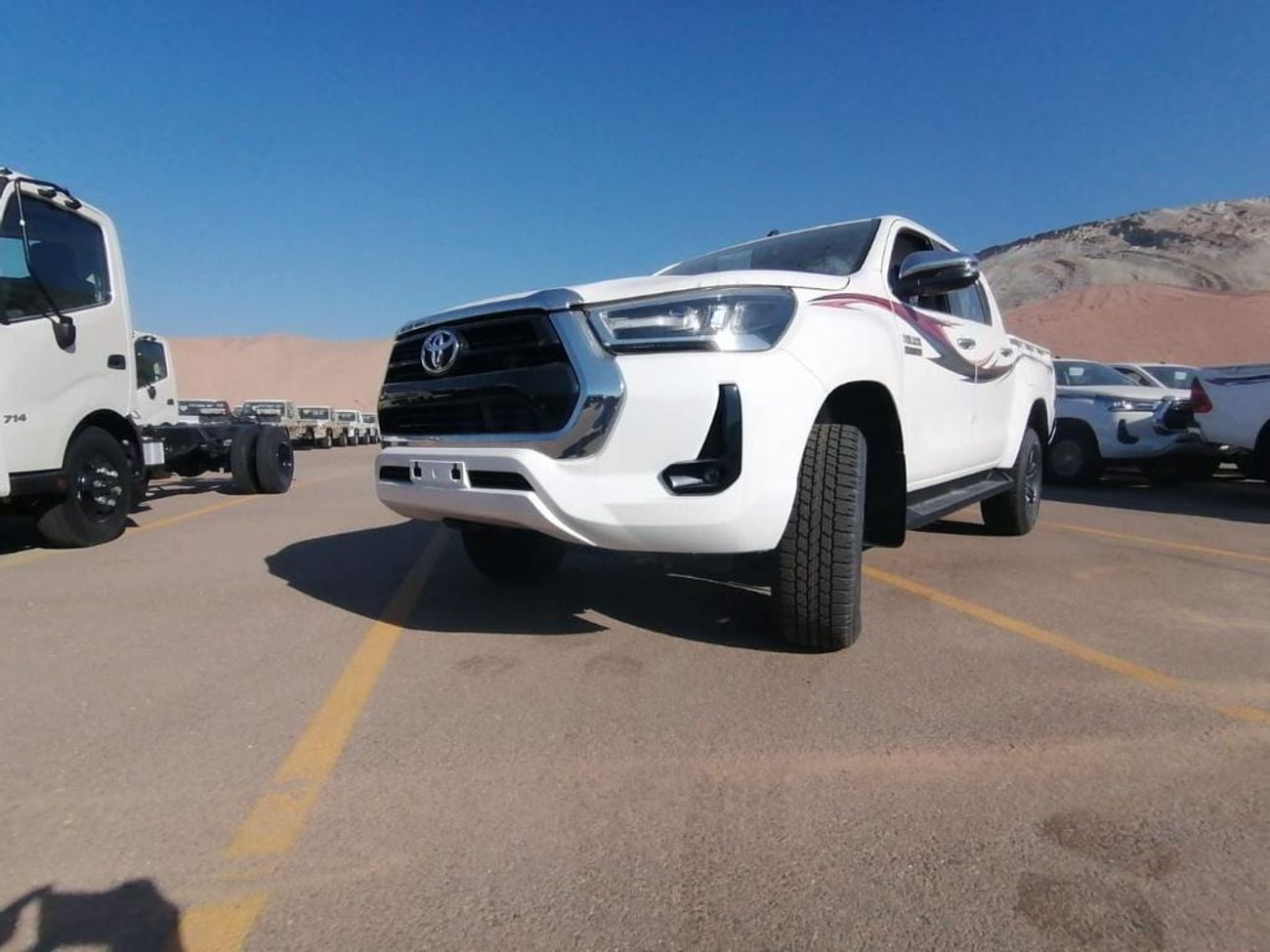 تويوتا هيلوكس Toyota Hilux SR5 2.4L 4*4 Diesel 2025