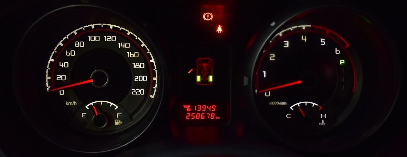 ميتسوبيشي باجيرو EXCELLENT DEAL for our Mitsubishi Pajero GLS Di-D ( 2012 Model ) in White Color GCC Specs