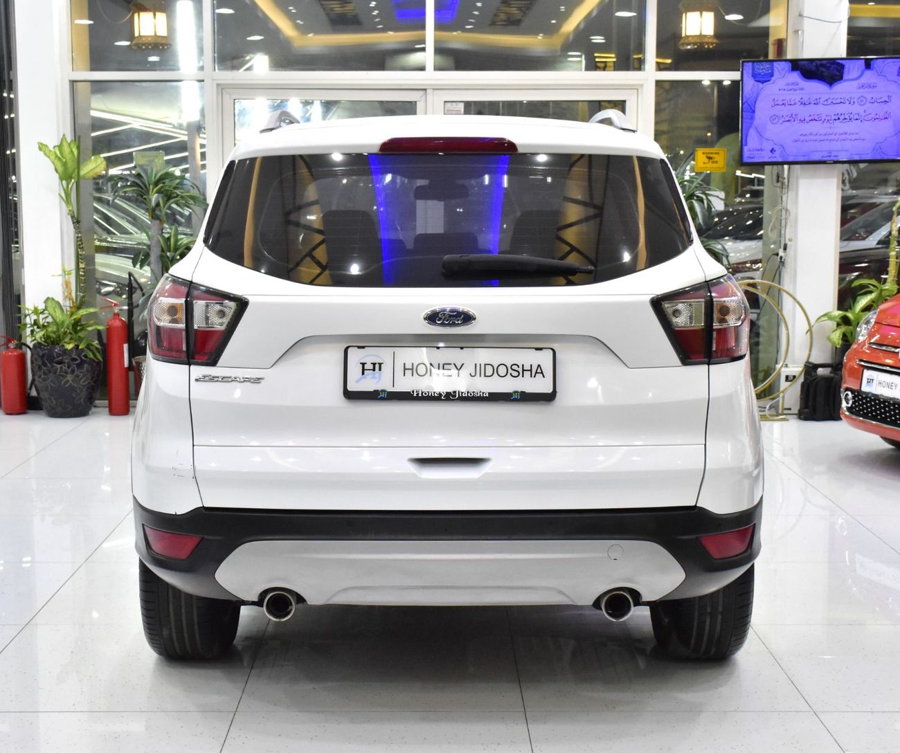 فورد إيسكاب EXCELLENT DEAL for our Ford Escape ( 2017 Model ) in White Color GCC Specs