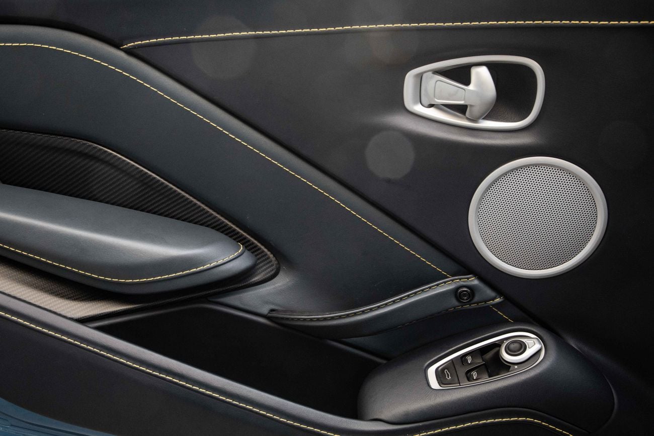 Aston Martin Vantage Vantage V8 | 7,834 P.M | 0% Downpayment | LOW KMS | EXCELLENT CONDITION!