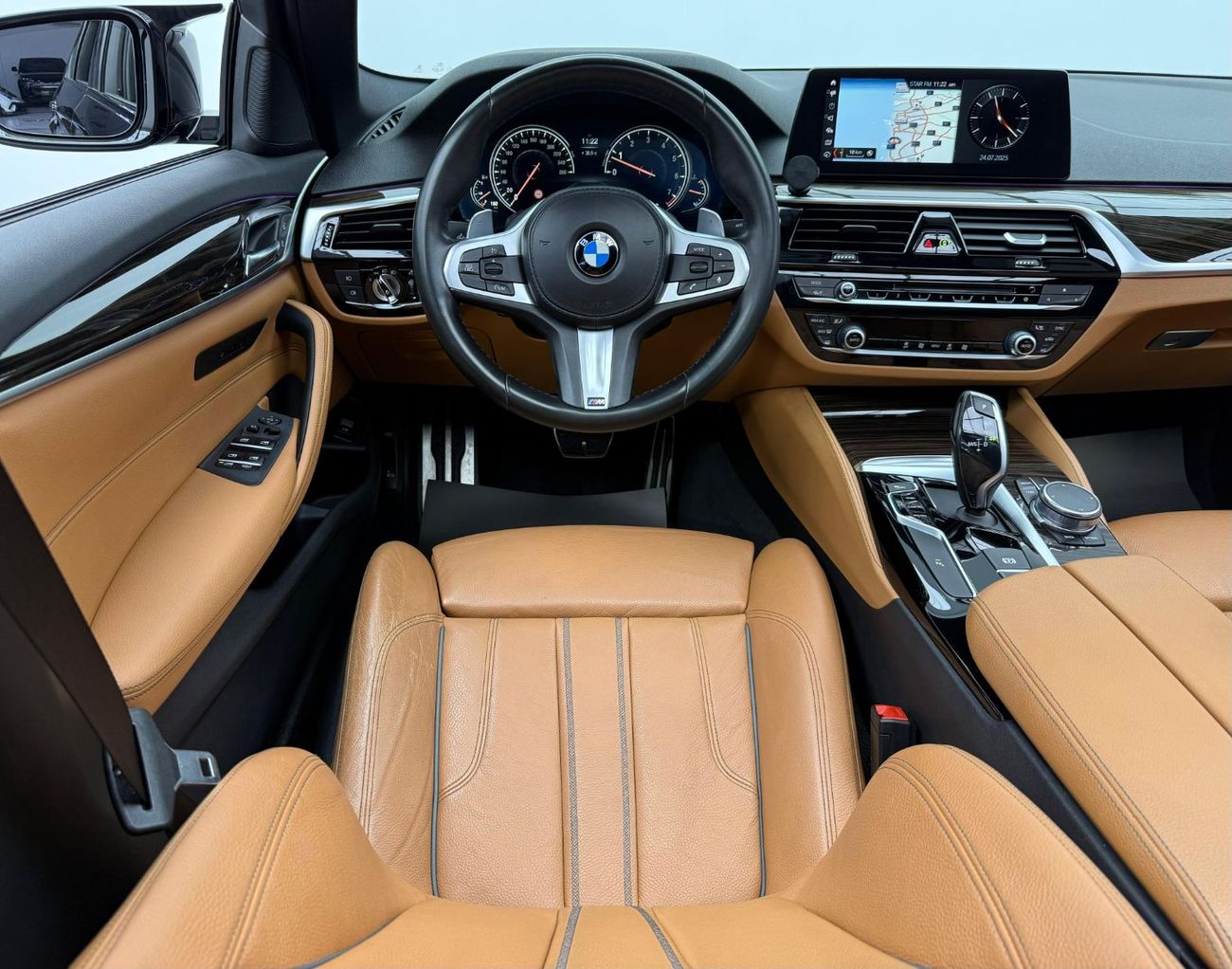 BMW 520i 2018 BMW 520i M-Kit, 2025 BMW Warranty, 2028 BMW Service Pack, Full Service History, GCC