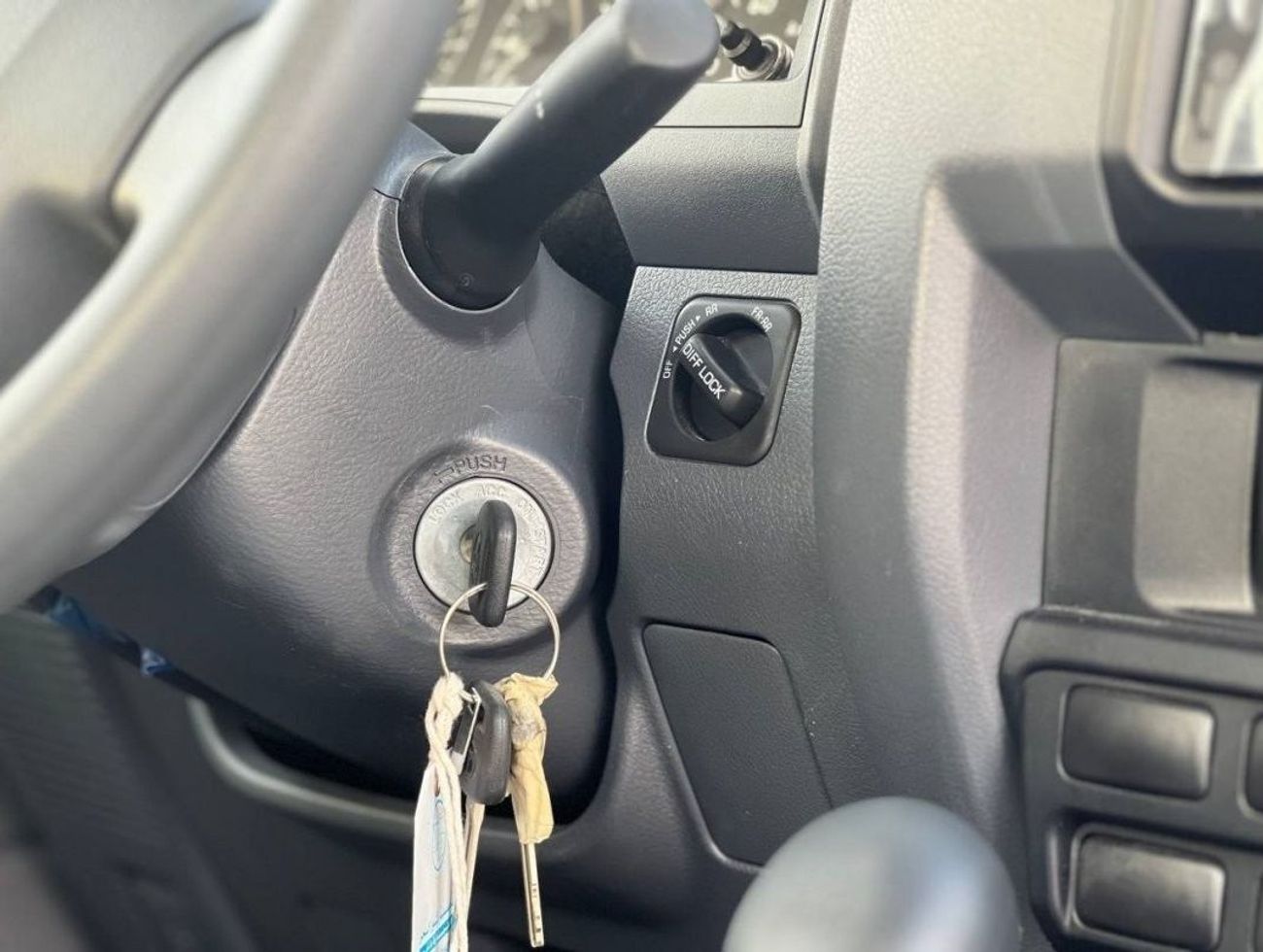 تويوتا لاند كروزر بيك آب 4.0L PTR M/T // 2023 // WITH CRANE , DIFF LOCK // SPECIAL OFFER // BY FORMULA AUTO // FOR EXPORT