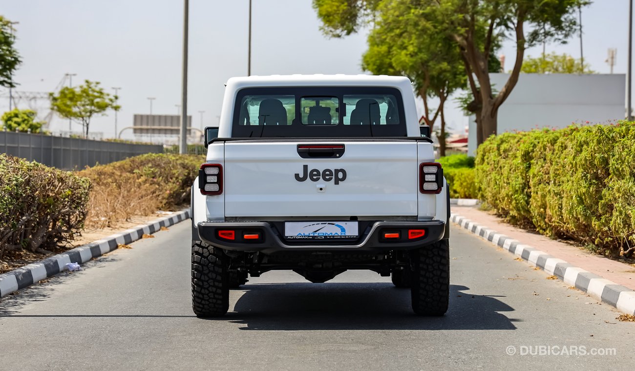 Jeep Gladiator Sand Runner 4X4 , GCC , 2021 , 0Km , W/3 Yrs or 60K Km WNTY @Official Dealer