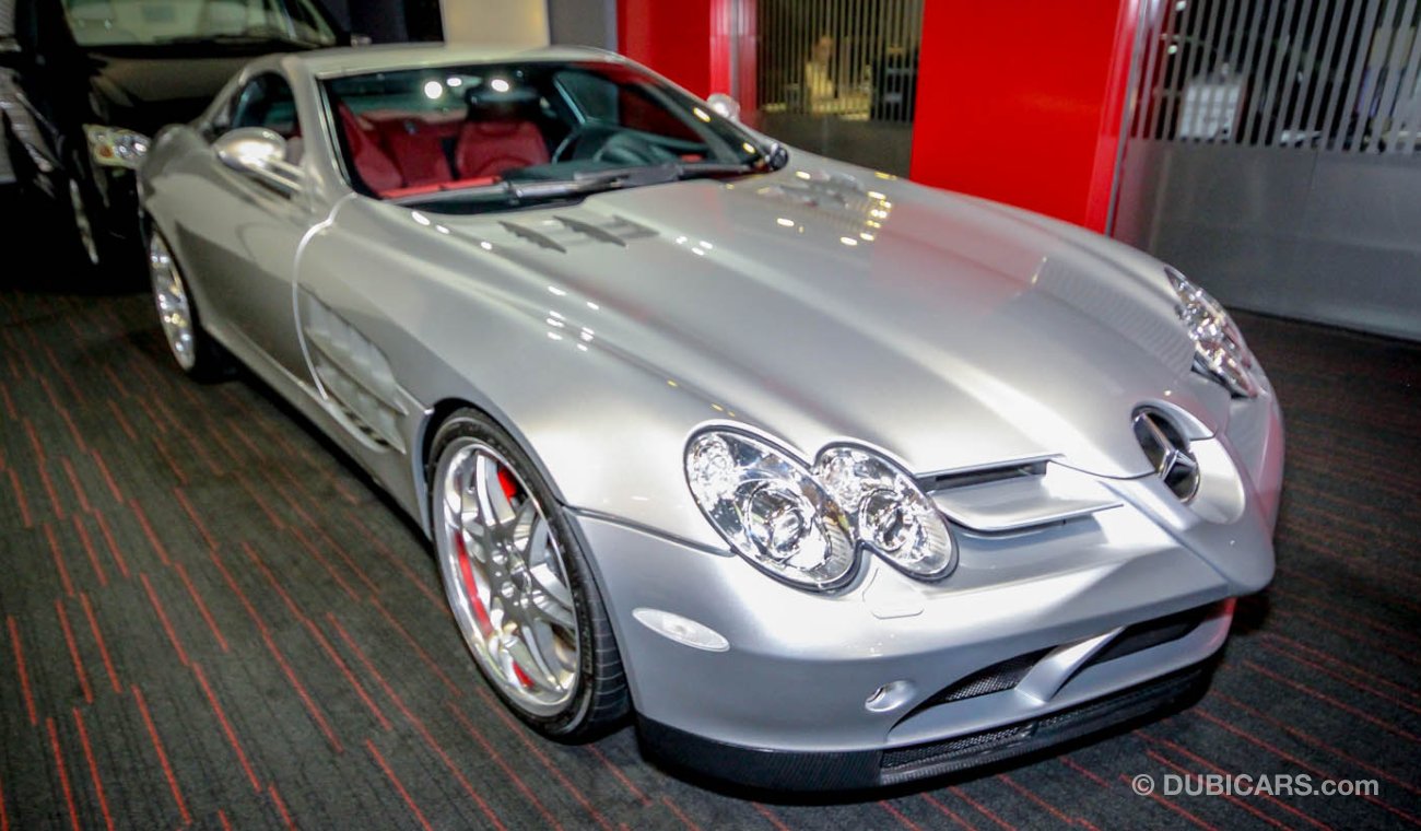 Mercedes-Benz SLR