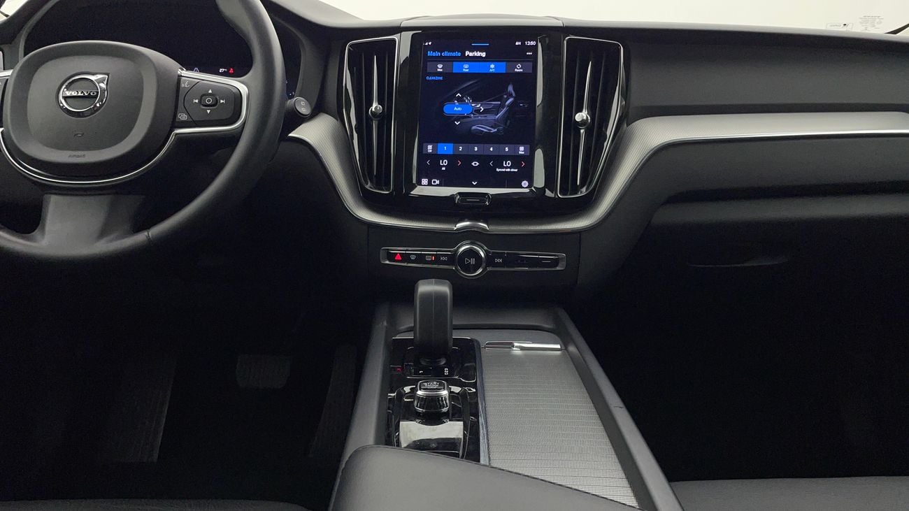 فولفو XC 60 2023 B5 CORE | AED 1509/Month | 0 DP | 30 Day Return | Warranty