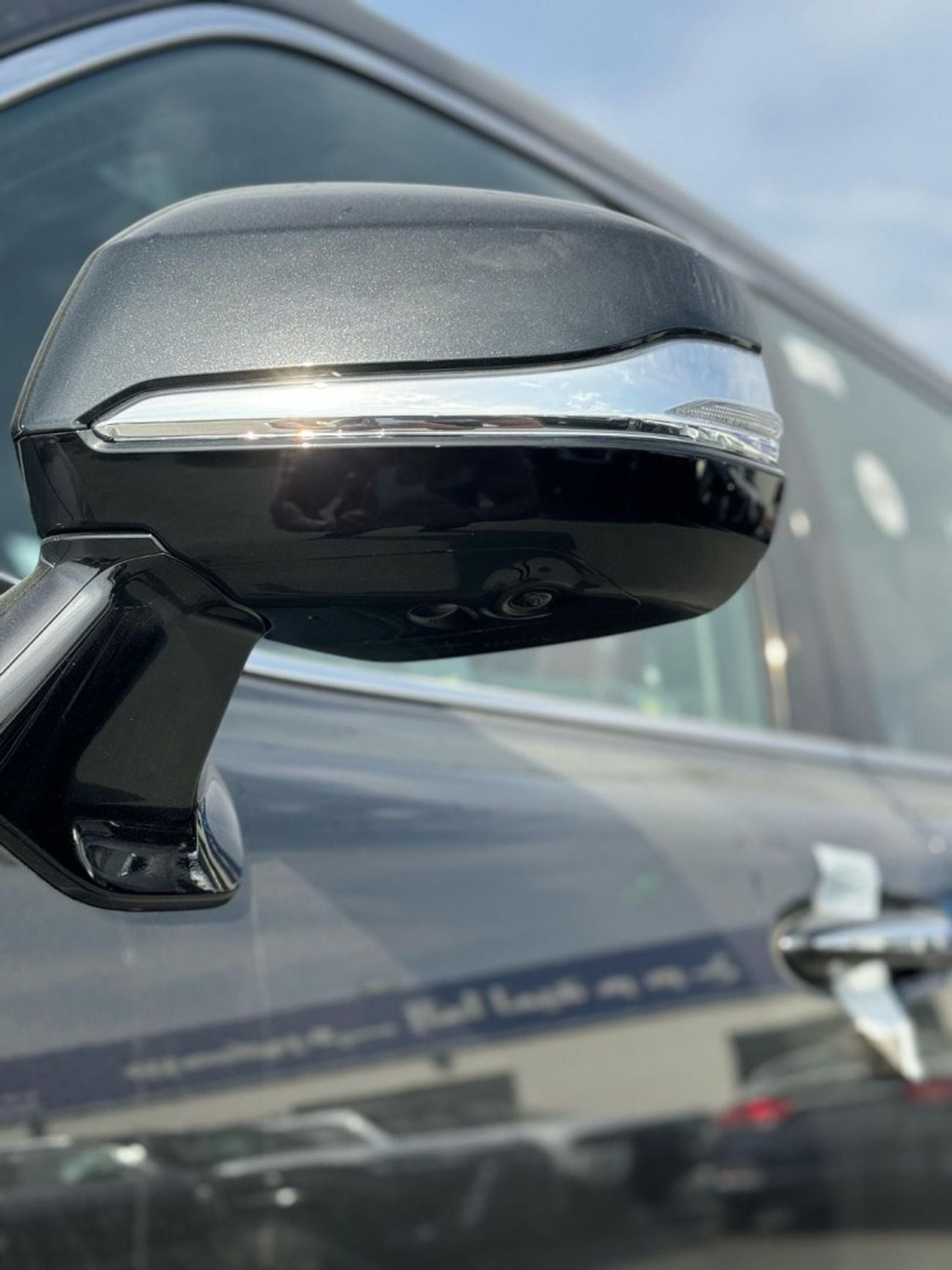 لكزس LX 600 3.5L SIGNATURE PETROL A/T 7 SEATER FULL OPTION