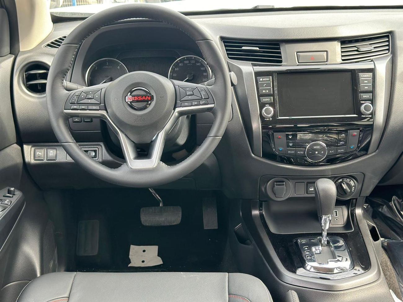 نيسان نافارا 2025 Nissan Navara D23 2.5L AT Diesel