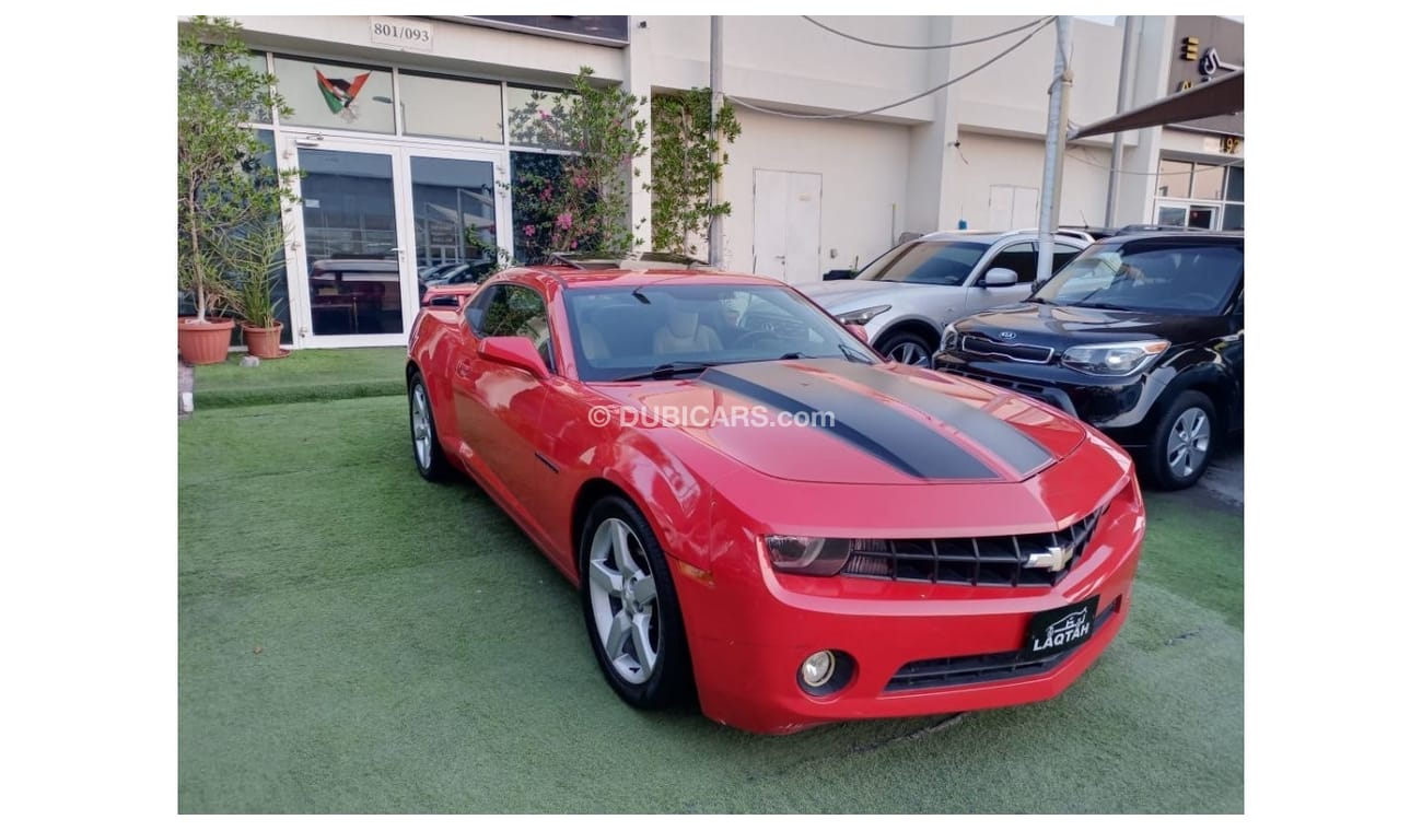 Chevrolet Camaro Gulf model 2013, leather hatch, cruise control, leather wheels and sensors in excellent condition