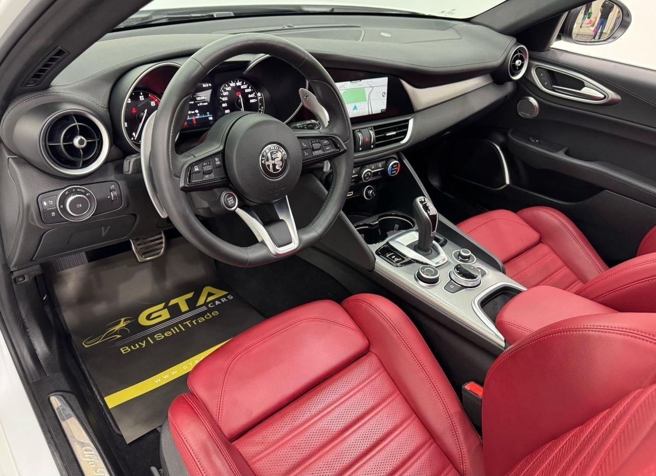 ألفا روميو جوليا Veloce Q2 2023 Alfa Romeo Giulia Veloce Q2, 2028 Alfa Romeo Warranty + Service Pack, Very Low Kms, G