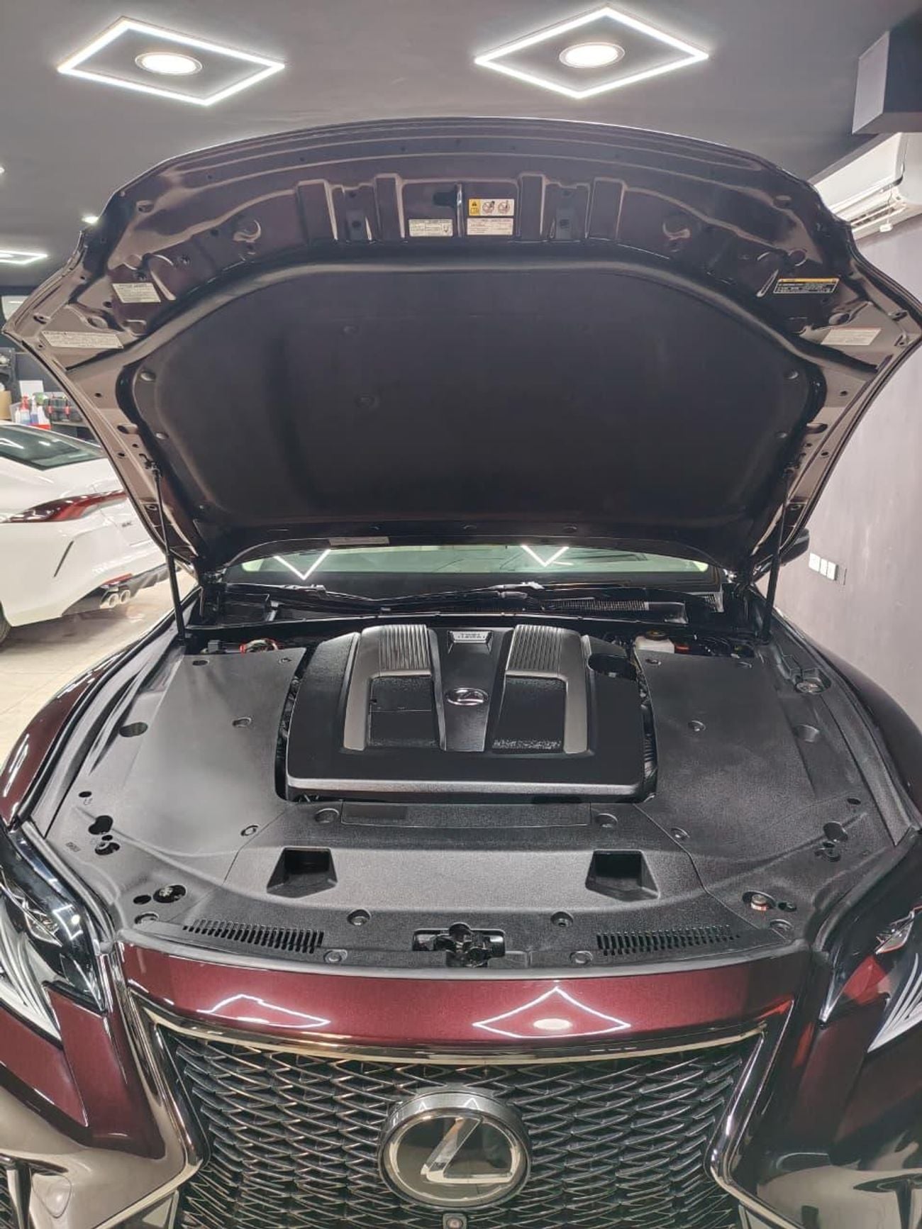 Lexus LS500 AWD | 416 HP | Executive Luxury Sedan
