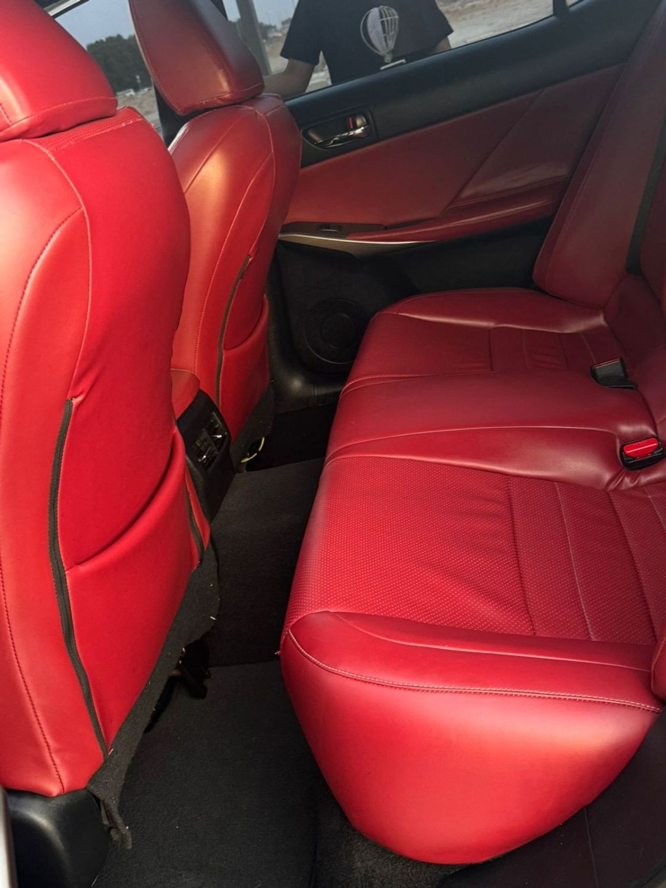 Lexus IS 200 Premier In excellent condition inside and out