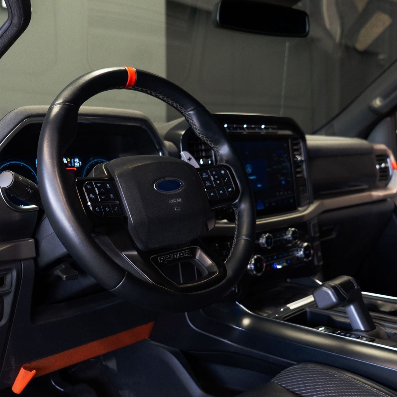 Ford F 150 AED 4,790 pm • 0% Downpayment • Ford F-150 Raptor • Agency Warranty And Service Package