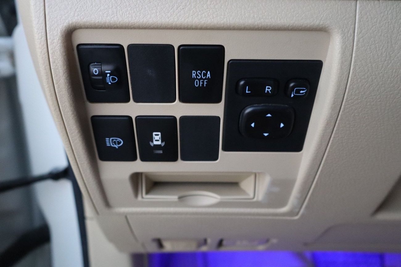 تويوتا لاند كروزر GXR 4.0L (271 HP) 4WD