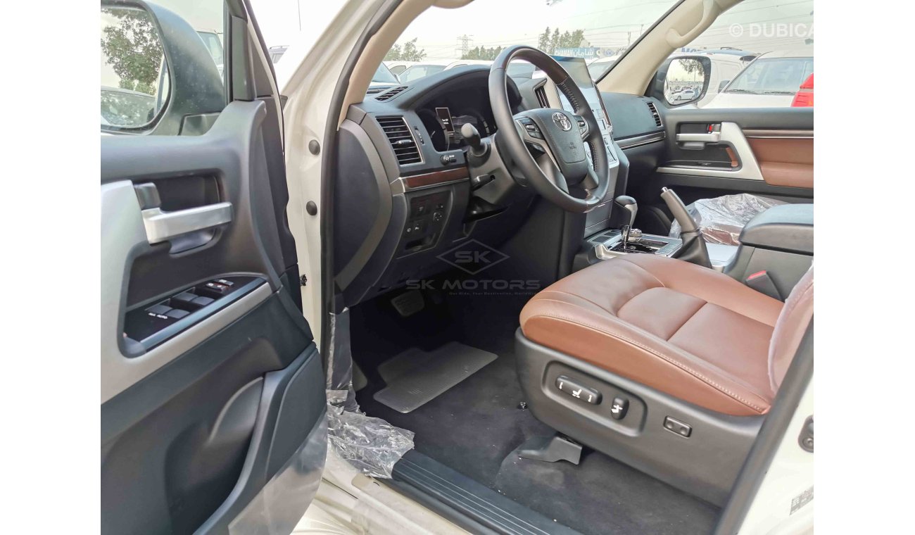 Toyota Land Cruiser 4.5L V8 DIESEL, 20" RIMS, TELESCOPIC STEERING, NAVIGATION, USB (CODE # VX01)