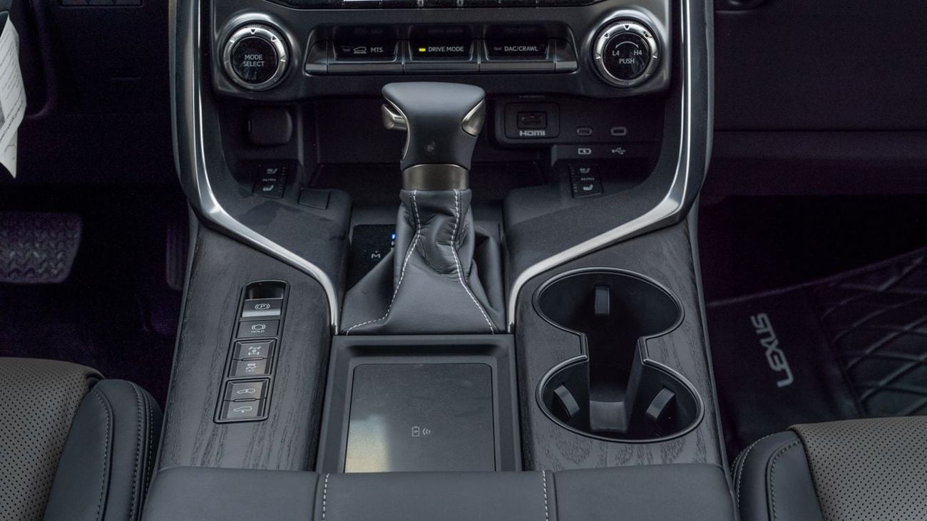 لكزس LX 600 LEXUS LX600 OVERTRAIL 3.5 -2025YM