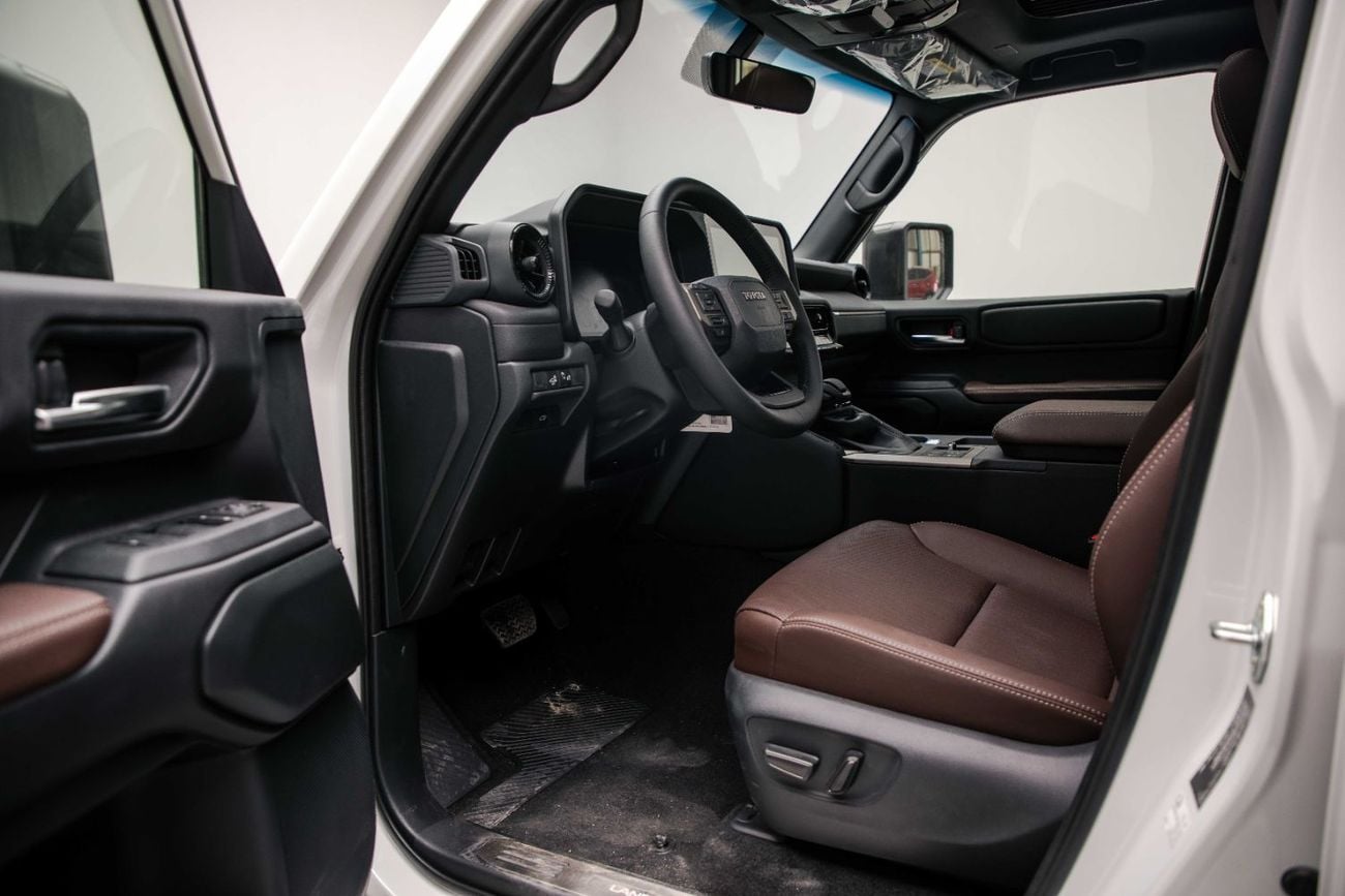 Toyota Prado ADVENTURE 2.8L - PLATINUM WHITE INSIDE DK CHESTNUT | EXPORT ONLY