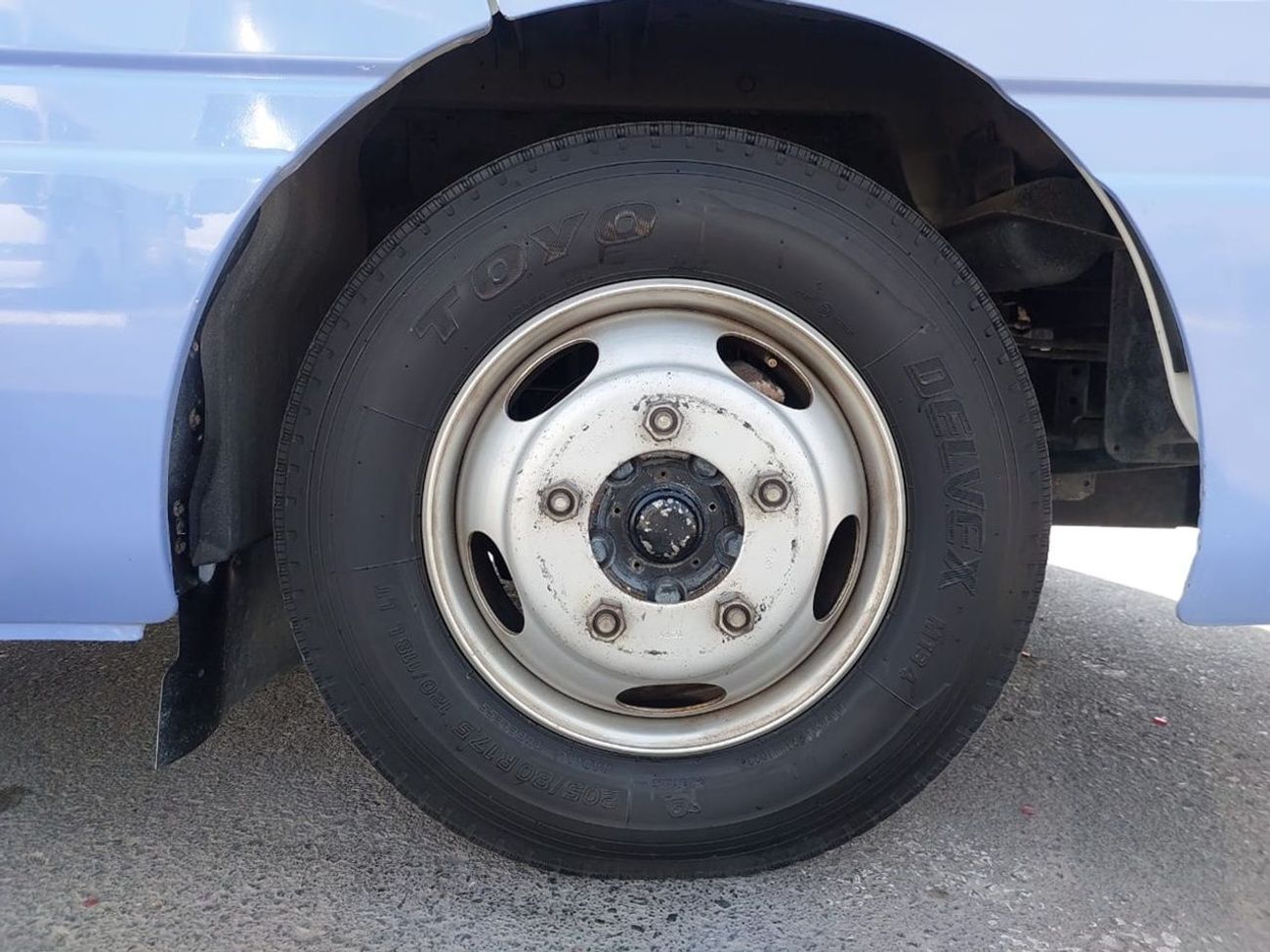 نيسان سيفيليان NISSAN CIVILIAN BUS RHD 2000 MODEL 4.2 L DIESEL AUTOMATIC(PM01364)