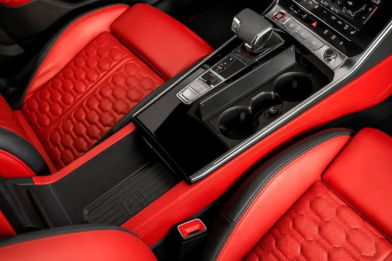 Audi RS7 SPORTBACK MODEL - NO ACCIDENT OR PAINT