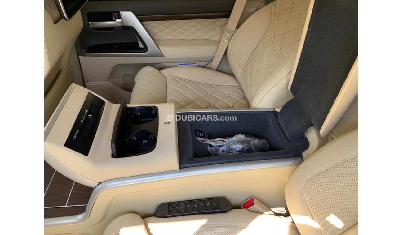Toyota Land Cruiser LC200 5.7 Ltr Armoured Level B6